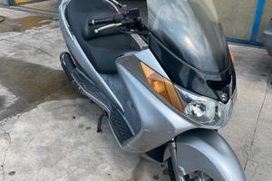 Suzuki Burgman 400 anno 2004