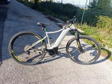 Bici pedalata assistita Giant Fathom E+