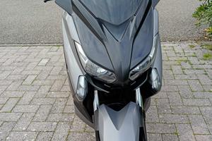 X-Max