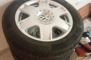 quattro cerchi con gomme 205 55 16 per Golf 4 