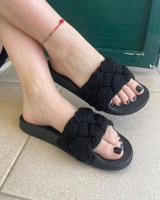 Ciabatte nere intrecciate Donna - Tg. 36