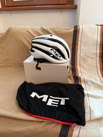 Casco MET Trenta L