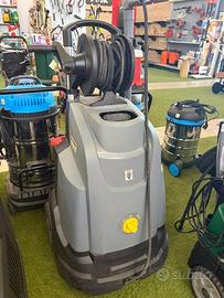 Idropulitrice acqua calda professionale karcher