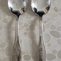 due cucchiai in stile marchiati arg 800