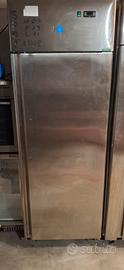 frigorifero industriale in acciaio 