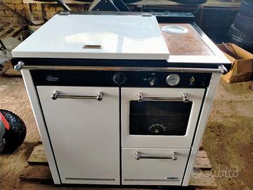 Termocucina a legna manda anche i termosifoni