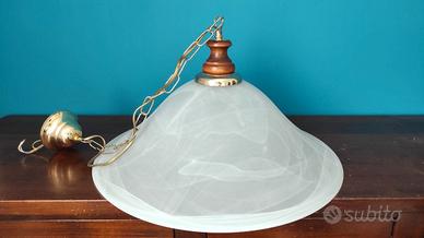 Lampadario a Sospensione in Vetro Satinato.