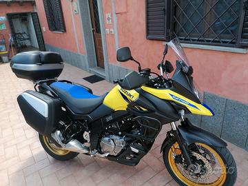 Suzuki V-strom 650 xt explorer