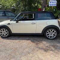 MINI Mini (R56) - IL FASCINO SENZA TEMPO