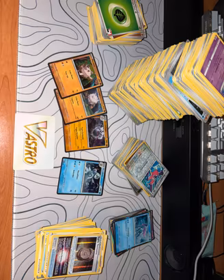 Lotto Pokémon di Carte Multi-Set+ CollectorChest
