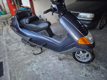 Hexagon 150 ,motore tipologia gilera runner