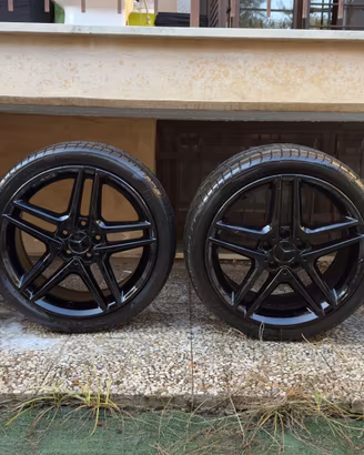 CERCHI ORIGINALI 18 MERCEDES AMG CON GOMME 235 40