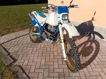 Suzuki DR 600 SN41A Acerbis- 1988