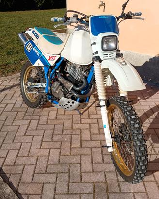 Suzuki DR 600 SN41A Acerbis- 1988