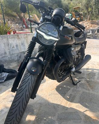 Moto Guzzi V7 stone 850-2025- 4227 km