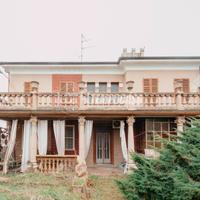 VILLA STORICA CON TERRENO