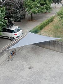Vela triangolare cortile 