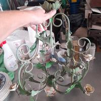 lampadario vintage ferro battuto e ceramica 
