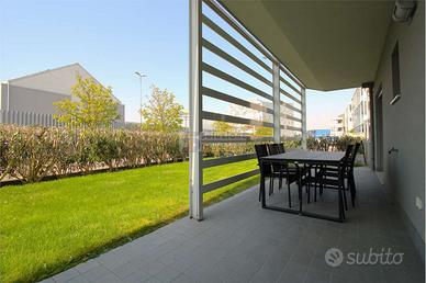 ESTATE 2026 - BILOCALE CON PISCINA E GARAGE JESOLO