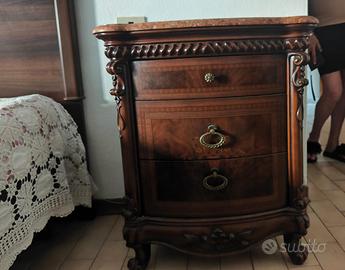 camera da letto con comodini