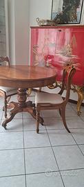 Tavolo  e sedie antiquariato