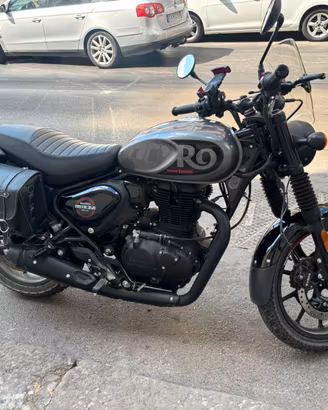 ROYAL ENFIELD HUNTER 350