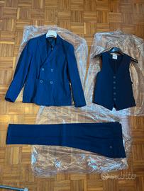 completo uomo elegante cotone