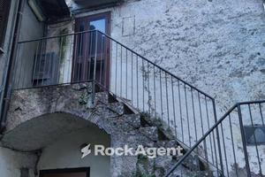 APPARTAMENTO CON ENTRATA INDIPERNDENTE