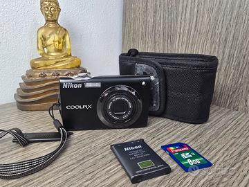 Nikon coolpix S4000 
