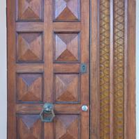 Portone in legno massello