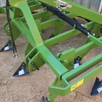 aratro estirpatore tipo vigneto.