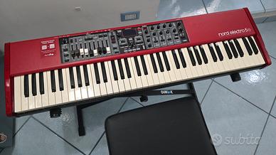 Nord electro 5d 73 tasti con custodia originale