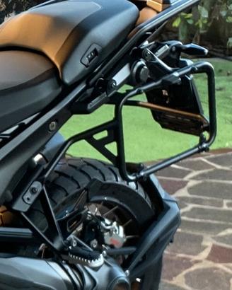 Staffe Givi per Valigie laterali BMW R 1300 GS