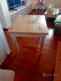 TAVOLO ARTIGIANALE IN CASTAGNO 