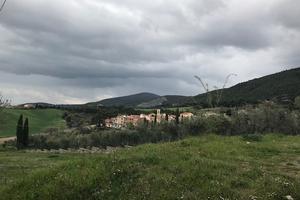 Bilocale con giardino a Pomaia