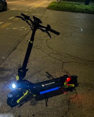 Monopattino elettrico isiwheel D2