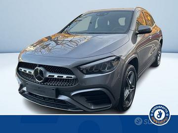 Mercedes-Benz GLA 250 E PLUG-IN HYBRID AUTOMA...