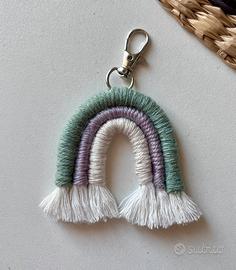 Portachiavi in macramè