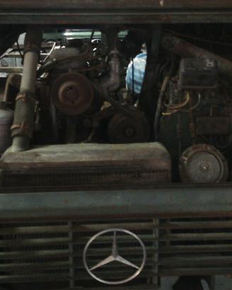 Mercedes UNIMOG 401