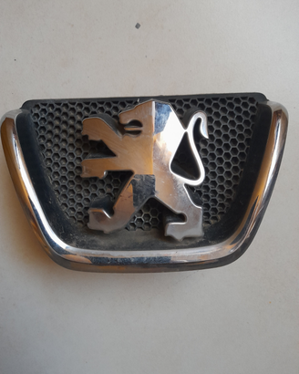 Logo anteriore peugeout 206