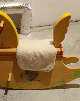 Cavalluccio a dondolo