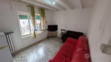 Villetta a schiera di 170 m² con 5 locali e box au