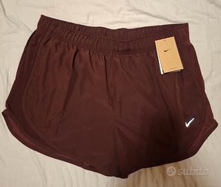Pantaloncini nike donna XL nuovi bordeaux 