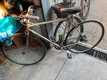 Bici da corsa cambio campagnolo