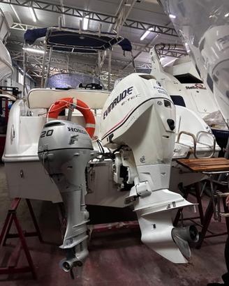 T top tendalinoFuoribordo Evinrude 225 Honda 200