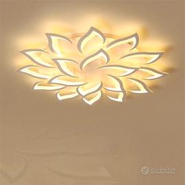 🌸 2. Lampadario a fiore tipo “lotus