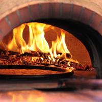 Pizzeria da asporto con forno a legna - 100mq