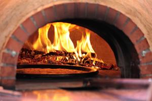 Pizzeria da asporto con forno a legna - 100mq