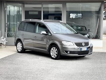 Volkswagen Touran 1.4 Benzina 170CV Automatica 7 P