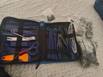 kit smontaggio cruscotto + stacca batteria